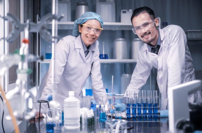 діяльність українських фармацевтів діяльність українських фармацевтів