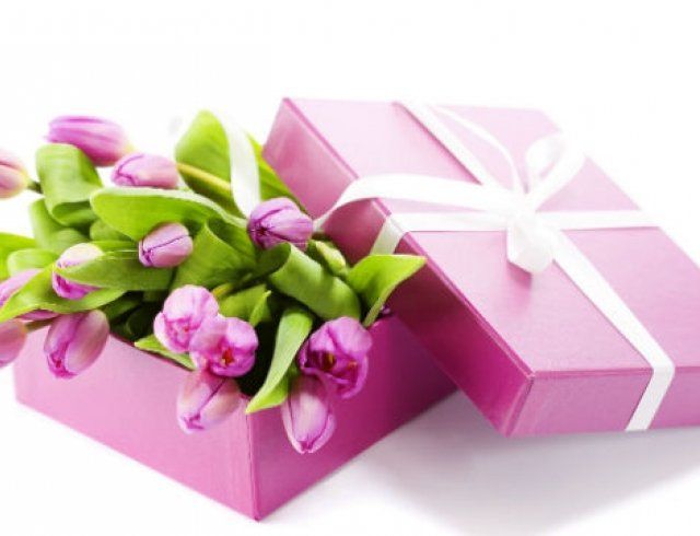 Що подарувати дівчині на 8 Березня? Що подарувати дівчині на 8 Березня?