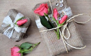 Подарунки для дівчини на 8 Березня Подарунки для дівчини на 8 Березня