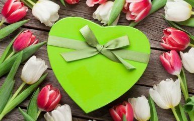 Що подарувати дівчині на 8 Березня? Що подарувати дівчині на 8 Березня?